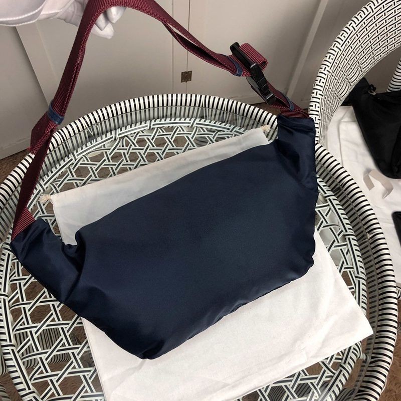 世界中で大人気♪バレンシアガ ボディバッグ コピー/ベルトバッグ/WHEEL BELTPACK メンズ baa69095高い品質
