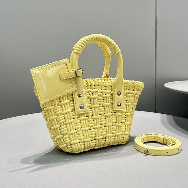 バレンシアガ★Bistro Bucket Bag コピービストロバケットバッグ bac04215通販
