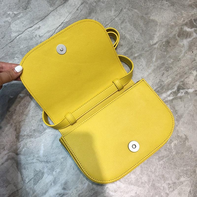 大人気！新色☆希少 バレンシアガ ショルダーバッグ コピーカメラバッグ bag83787最高級