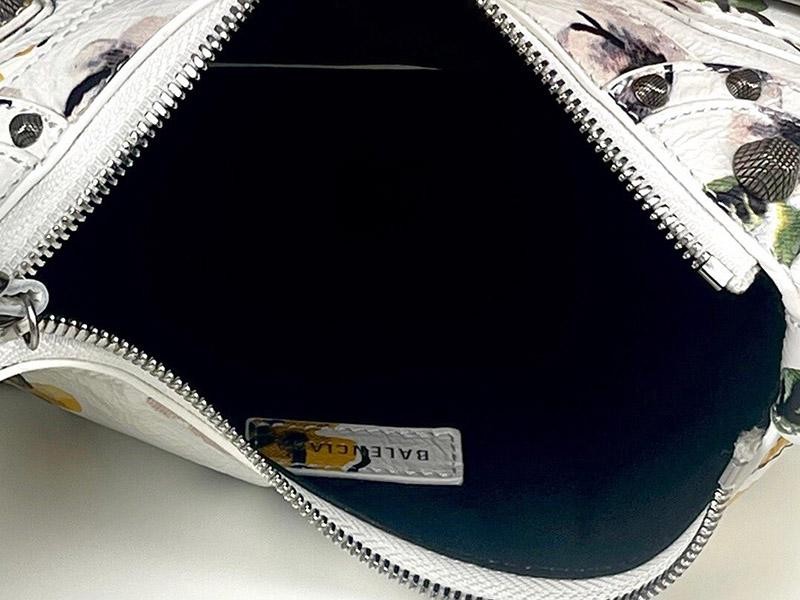 一目惚れ♪【アウトレット】バレンシアガ☆クラシック コピーNanoシティバッグ bao08670代引きを販売