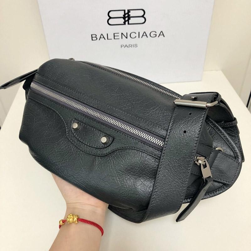 【人気商品】バレンシアガ コピー ウエストポーチエブリデイ bap15133