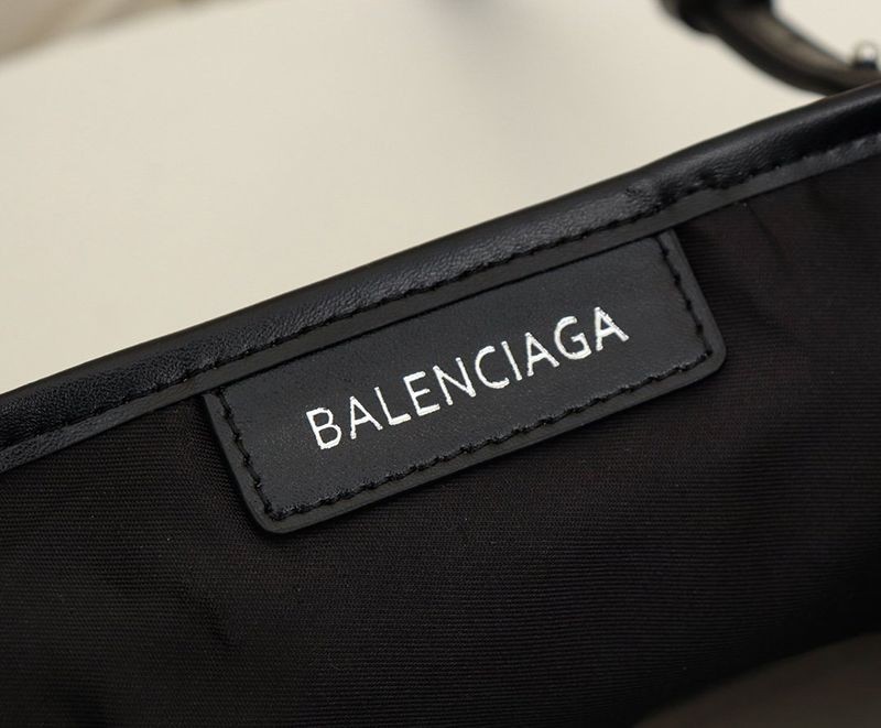 【限定カラー】バレンシアガ トートバッグ コピー 2WAY/NAVY CABAS XS ネイビー カバ レディース baq65203人気