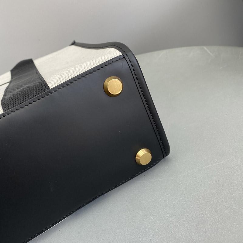 目を惹く お洒落に♪ バレンシアガ トートバッグ 偽物 bar14107N級品