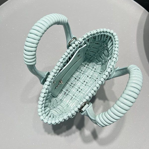 バレンシアガ Bistro XXSストラップ コピー ビストロバケットバッグ最高級