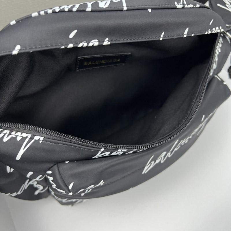 ☆超人気☆バレンシアガ コピー ウエストポーチエブリデイ bax69227代引きを販売