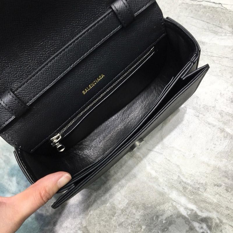 入手困難 バレンシアガ ショルダーバッグ カメラバッグ コピー baz40639N級品