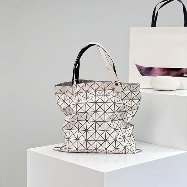 すぐ届 BAOBAO ISSEY MIYAKE 偽物クロスボディバック bac26241