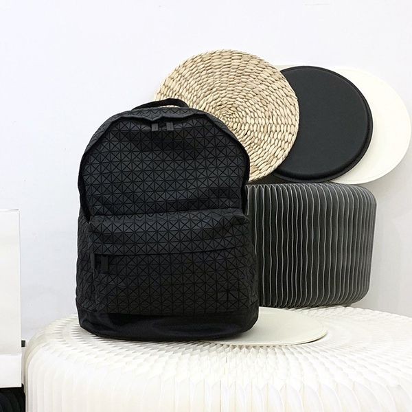 100%実物写真バオバオイッセイミヤケ バックパック 2size 偽物 bag41172通販