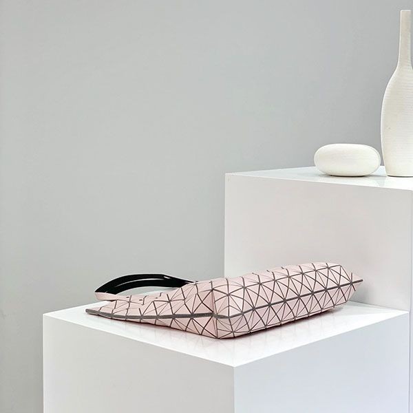 【BAOBAO ISSEY MIYAKE】クロスボディバック 偽物 bal07497最高級