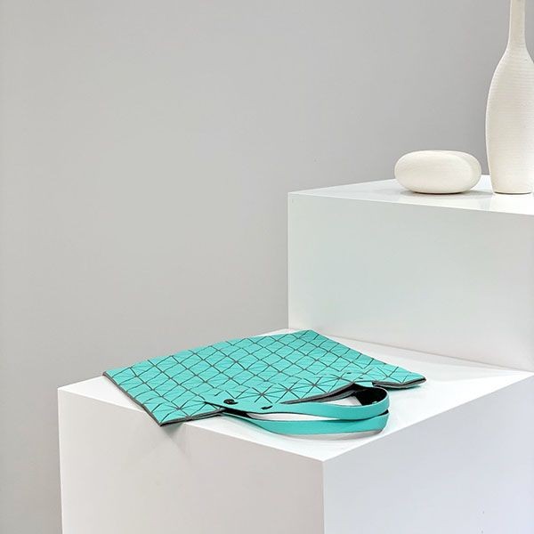 【BAOBAO ISSEY MIYAKE】クロスボディバック コピー bar47824通販