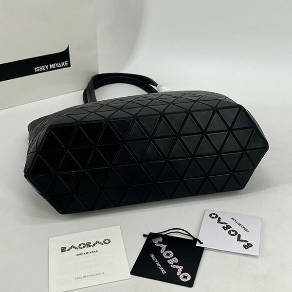 n級 おすすめBAOBAO ISSEY コピー MIYAKE カルトン メタリック バッグ bas72326激安送料無料
