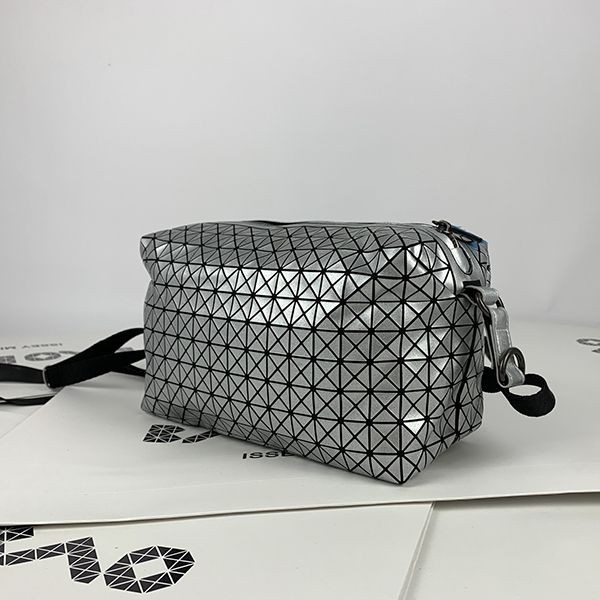 最新BAOBAO 偽物 クロスボディバッグ ショルダーバッグ bat13057通販