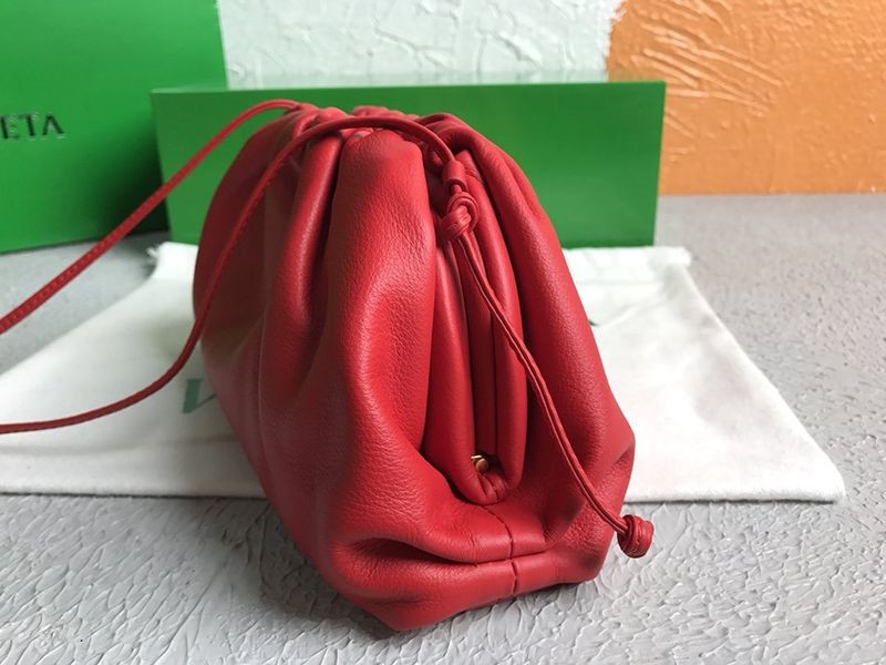 21-22AWボッテガヴェネタ コピー ミニ ザポーチ レザー製ミニクラッチバッグ boa09134激安送料無料