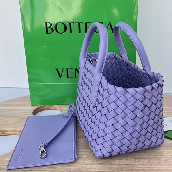 世界中で大人気♪ボッテガ ヴェネタ ミニ カバット トートバック ラムスキン コピー boa74137通販