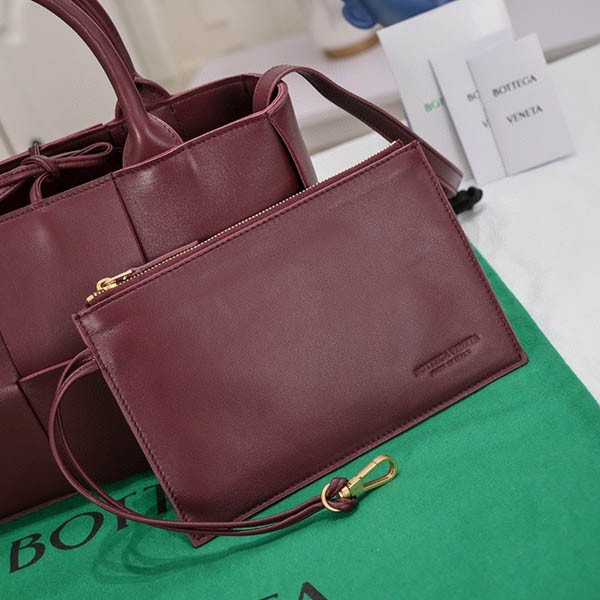 ブランド！ボッテガヴェネタ 偽物 ミニ アルコ トートバッグ boi04568高い品質