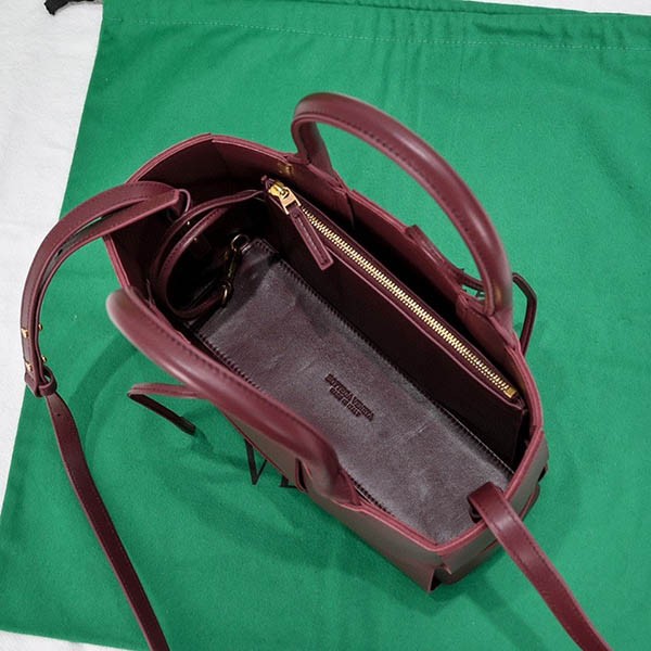 ブランド！ボッテガヴェネタ 偽物 ミニ アルコ トートバッグ boi04568N級品