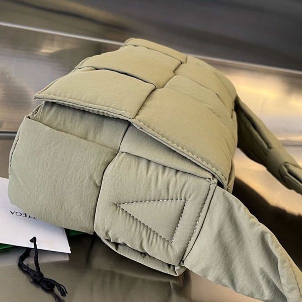 ボッテガ カセット コピー ナイロン ショルダーバッグ bor31651通販