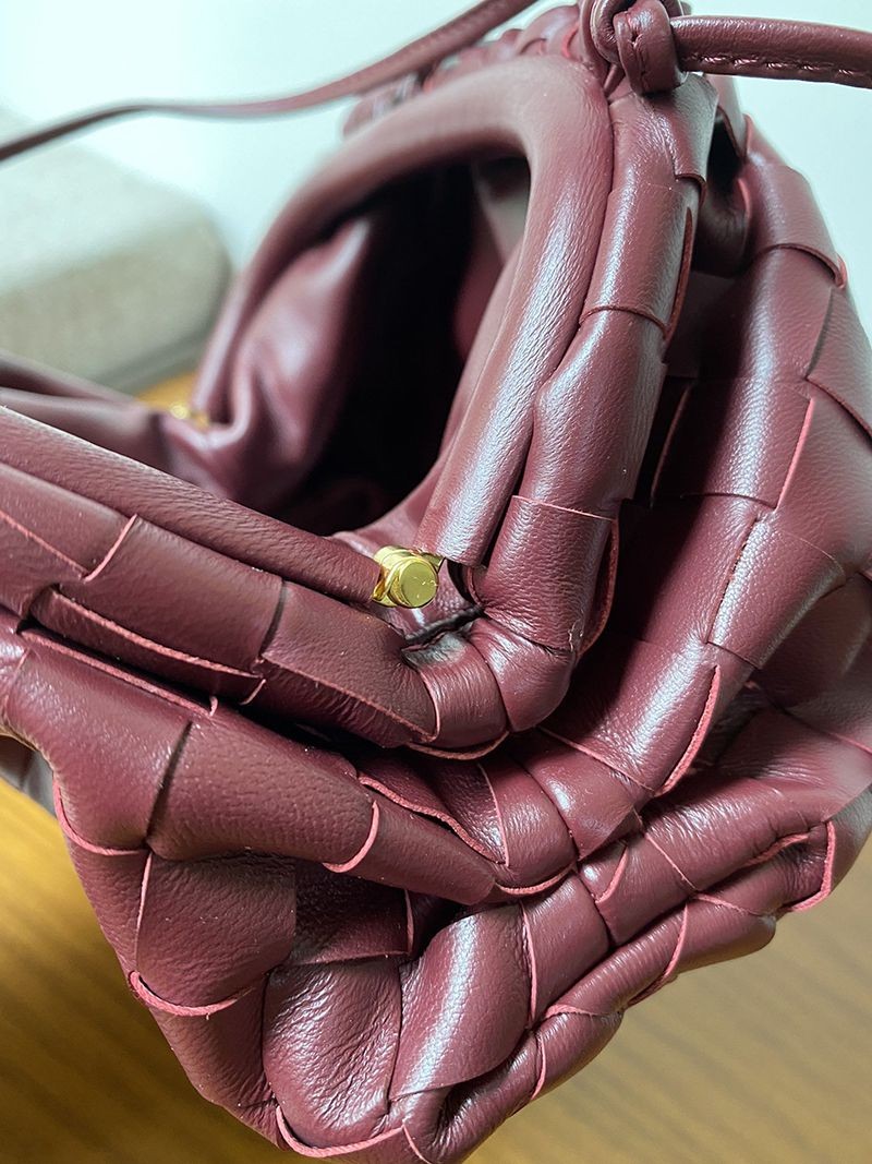 ★日本!!人気！ボッテガヴェネタ コピー ミニ ザポーチ レザー製ミニクラッチバッグ bor59638最高級
