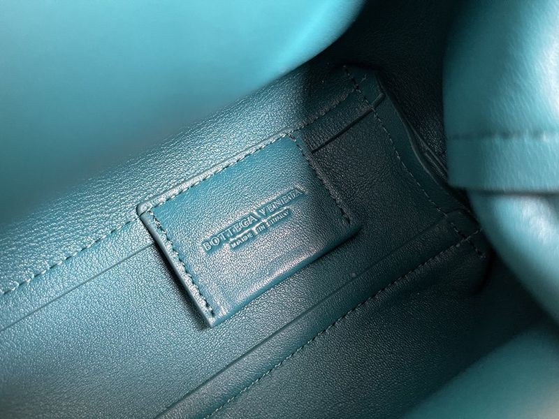 【限定カラー】ボッテガヴェネタ 偽物 ポイント トップハンドルスモールバッグ★マラード bou01713代引きを販売