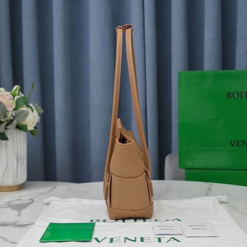 超希少！ボッテガヴェネタ ザアルコ コピー トップハンドルミニバッグ box86125激安送料無料