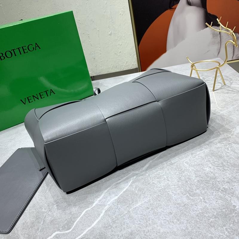 21AW新作ボッテガヴェネタ ザアルコ トート 偽物 サンダー box91317人気