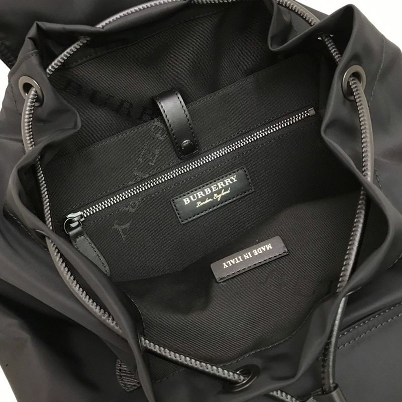 可愛いバーバリー プローサム チェーン バックパック 偽物 4073892N級品