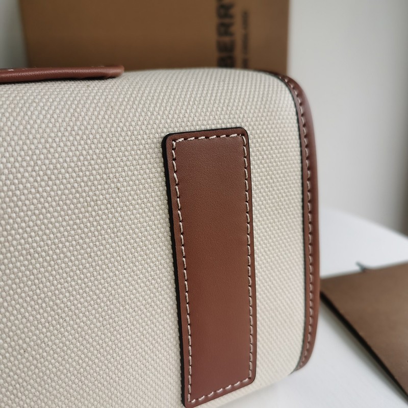 定番バーバリー トートバッグ 偽物通販 スモール SM NEW TOTE 8044138N級品