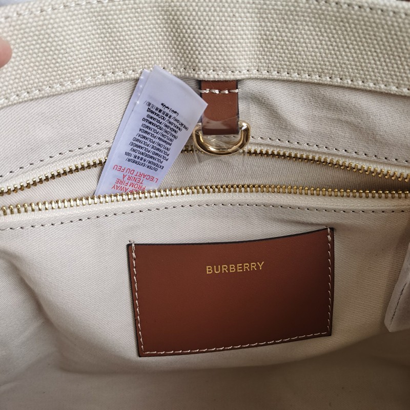 定番バーバリー トートバッグ 偽物通販 スモール SM NEW TOTE 8044138代引きを販売