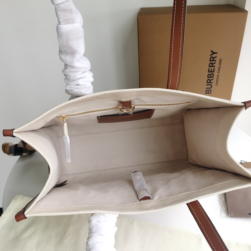 定番バーバリー トートバッグ 偽物通販 スモール SM NEW TOTE 8044138品質保証