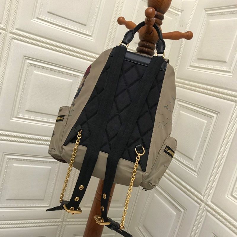 秋冬新作★バーバリー リュック 偽物★ The Rucksack ナイロンバックパック Bab46861高い品質