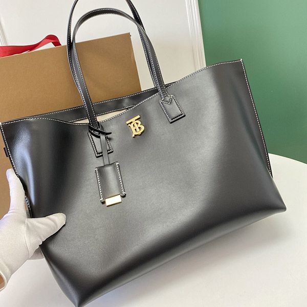 超話題!バーバリー コピー ミディアム モノグラムモチーフレザー トート Bab94374高い品質