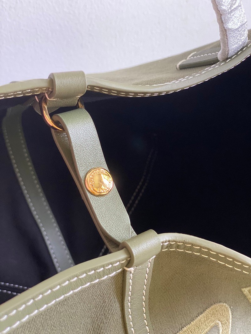 秋冬新作【バーバリー トートバッグ コピー】ミディアム　チェックキャンバス ビーチ Bag94860高い品質