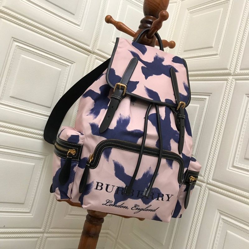 秋冬新作★バーバリー リュック コピー★ MD RUCKSACK ナイロンバックパック Bah39060高い品質