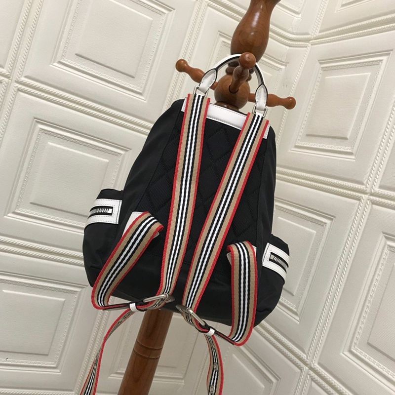争奪戦バーバリー Rucksack リュック コピー サック バックパック Bai95750人気