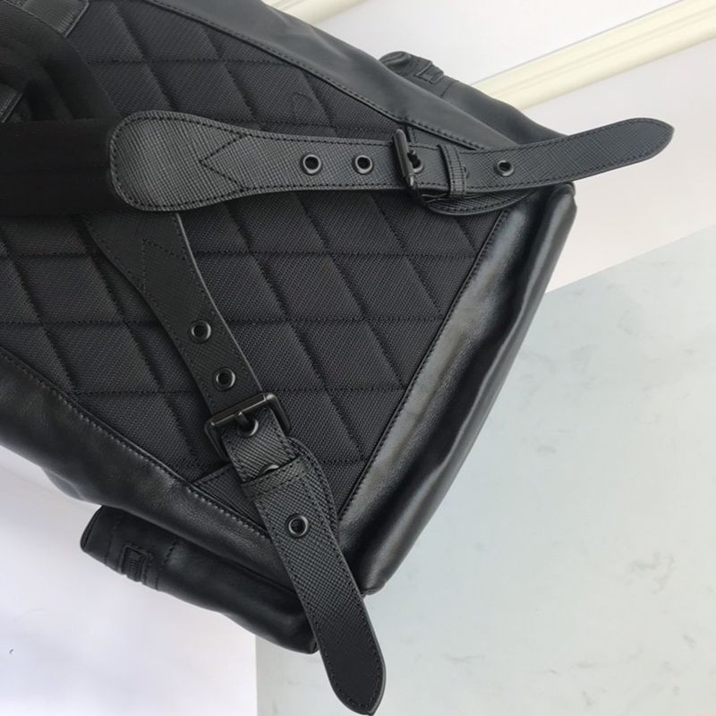 秋冬新作★バーバリー リュック 偽物★ MD RUCKSACK ナイロンバックパック Bap49743人気