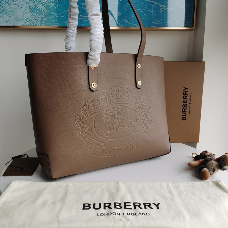 21-22AWバーバリー トートバッグ スーパーコピー SM TOTE Baq21819通販
