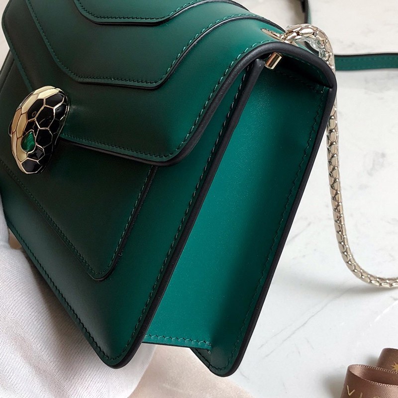21-22AW【ブルガリ 偽物】新色! SERPENTI FOREVER ナッパ ハンドバッグ Bul75855高い品質
