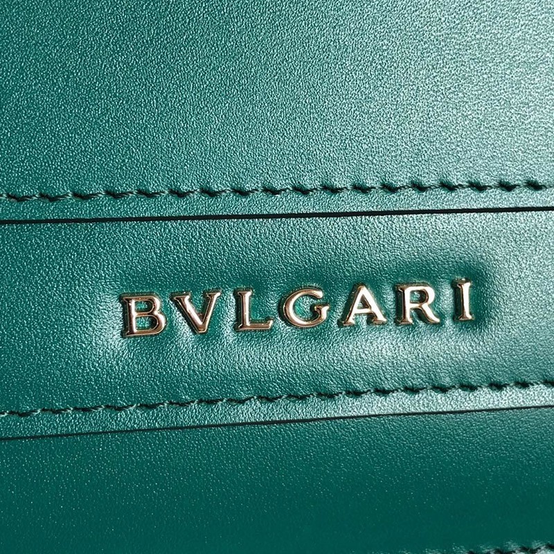 21-22AW【ブルガリ 偽物】新色! SERPENTI FOREVER ナッパ ハンドバッグ Bul75855最高級