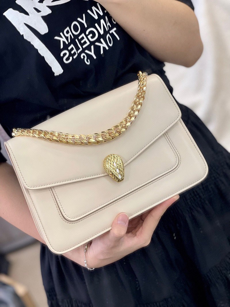 送料込【ブルガリ】新色! SERPENTI FOREVER 白 ナッパ ハンドバッグ Buy87368