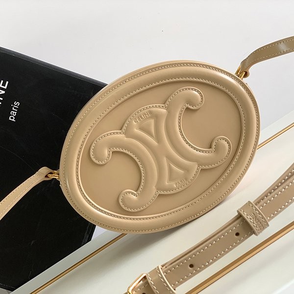 すぐ届くセリーヌ OVAL SHOULDER CLUTCH トリオンフ コピーブランド Cef35437高い品質