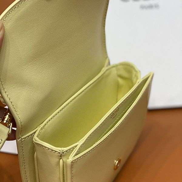人気セリーヌ トリオンフ ショルダーバッグコピー ギフトに 送礼 10L063代引きを販売