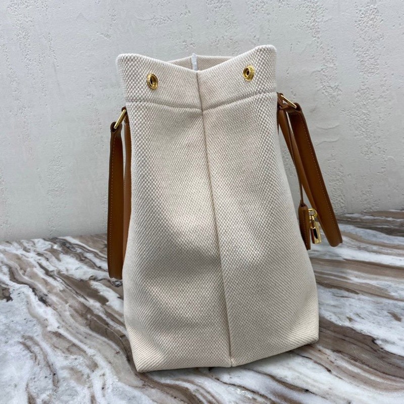 稀少 セリーヌ ハンドバッグ コピー ホリゾンタル カバ キャンバス バッグ 192162BNZ02NTN級品