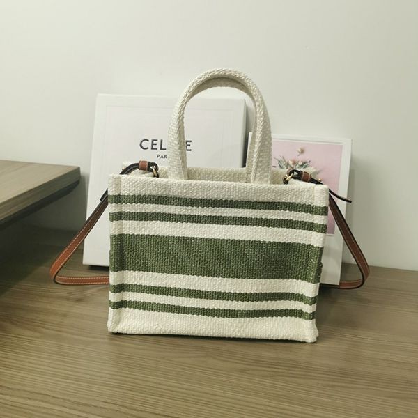 春夏新作セリーヌ 偽物 カバ ドローストリング キュイル トリオンフ Ceb46289通販