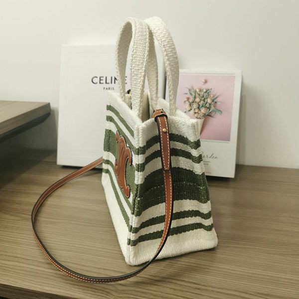春夏新作セリーヌ 偽物 カバ ドローストリング キュイル トリオンフ Ceb46289激安送料無料