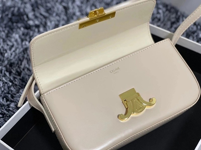 国内即発【セリーヌ ショルダーバッグ コピー】トリオンフ ショルダーバッグ カーキ Cei82317代引きを販売