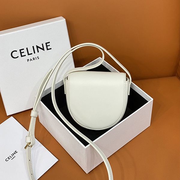 人気新作 セリーヌ ミニトリオンフ コピー ミニバッグ シャイニーカーフスキン Cen72056激安送料無料
