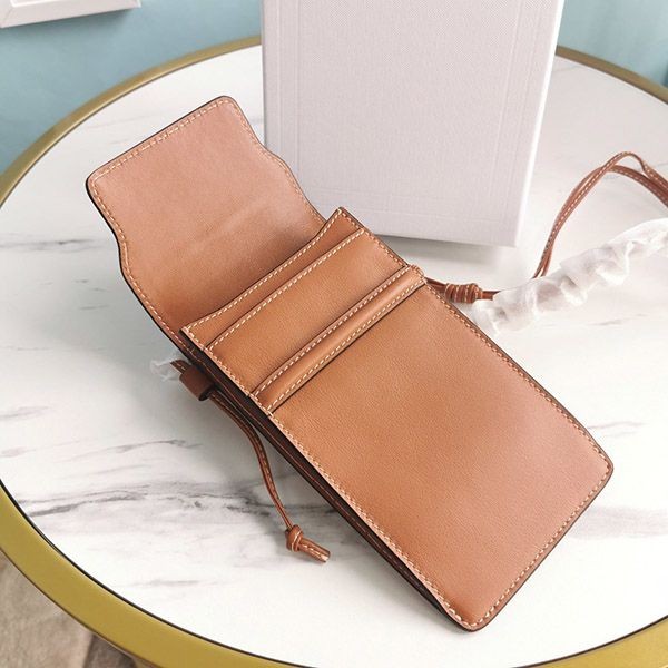 定番セリーヌ フラップ付きモバイルポーチ 偽物/ ラムスキン Cep52204人気