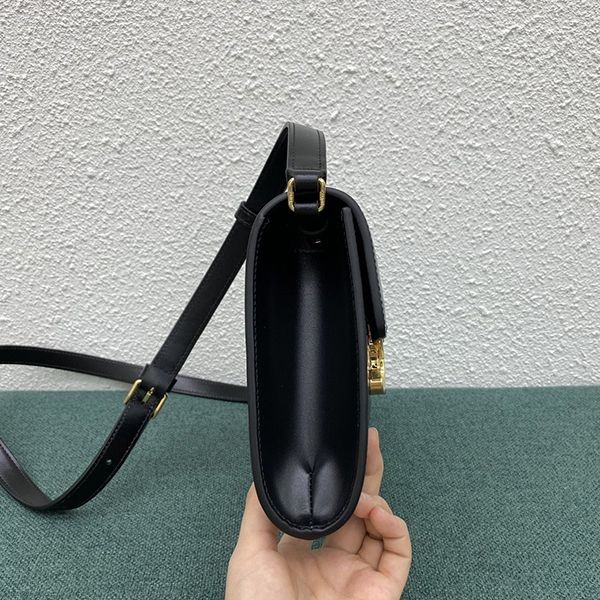 信用第一★セリーヌ トリオンフ 偽物 ショルダーバッグ Cep64510激安送料無料