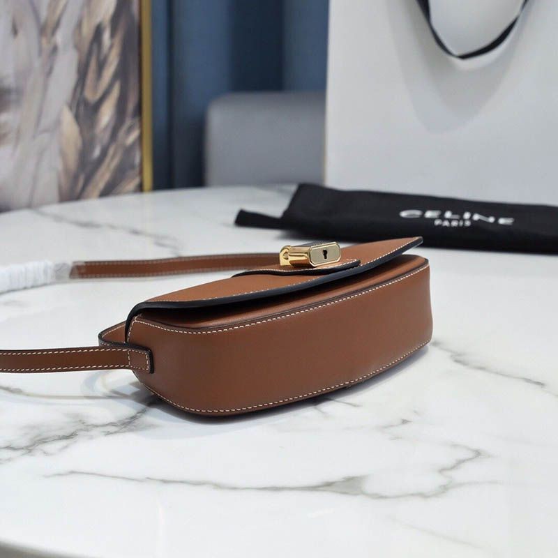 日本未入荷【セリーヌ】TABOU SLG タブゥ 3WAY スムースカーフスキン 偽物 Ces15090高い品質