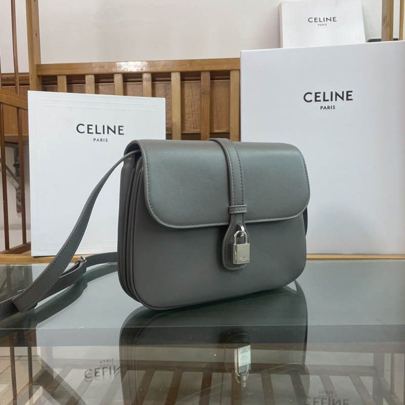 ☆超人気☆セリーヌ 関税補償☆ ミディアムTABOUショルダー コピー Ceu71306激安送料無料